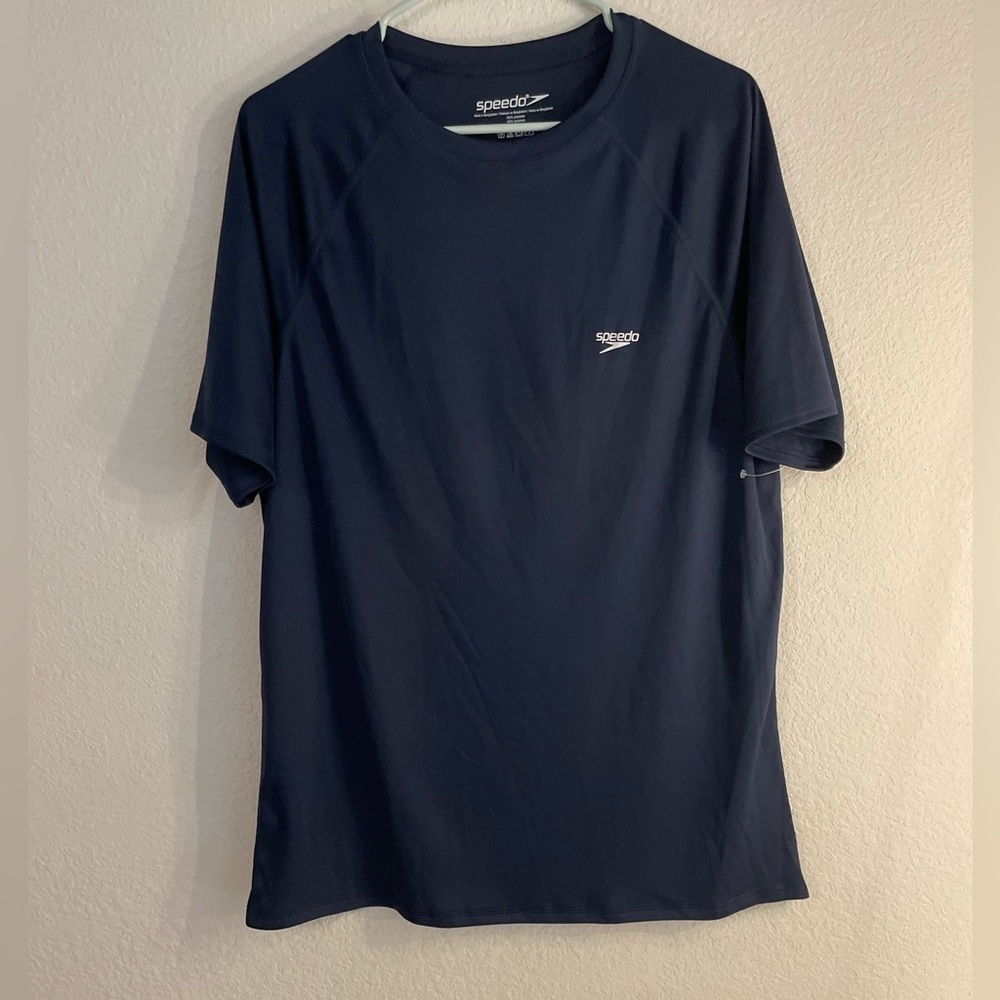 Speedo Men's Navy Blue Shirt size medium -NWOT